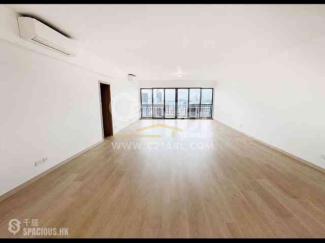 Mid Levels Central - Clovelly Court 01