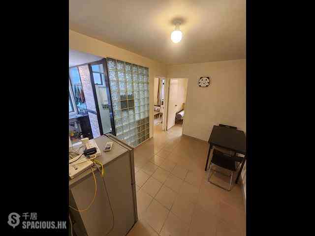 Sai Ying Pun - Hang Hing Court 08