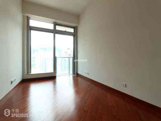 Wan Chai - The Avenue Phase 2 02