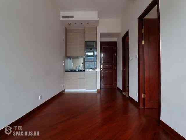 Wan Chai - The Avenue Phase 2 03