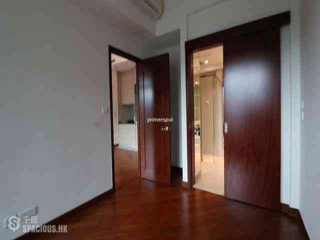 Wan Chai - The Avenue Phase 2 08