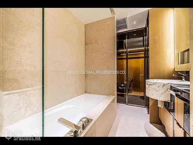 Mid Levels Central - Gramercy 03