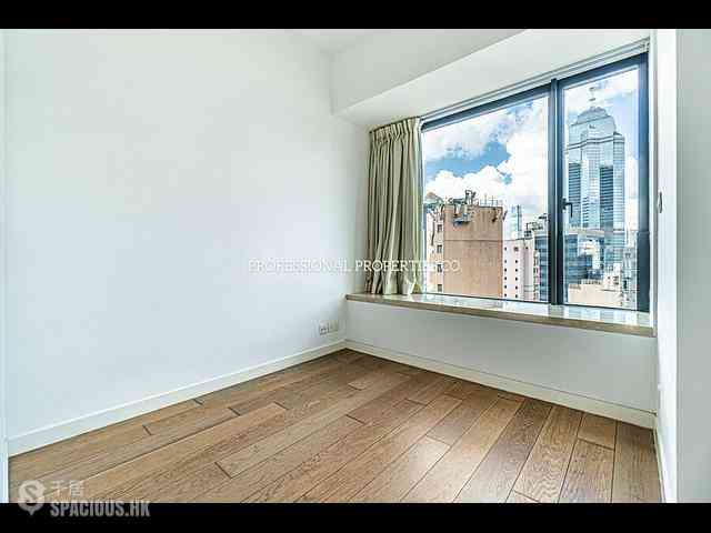 Mid Levels Central - Gramercy 06