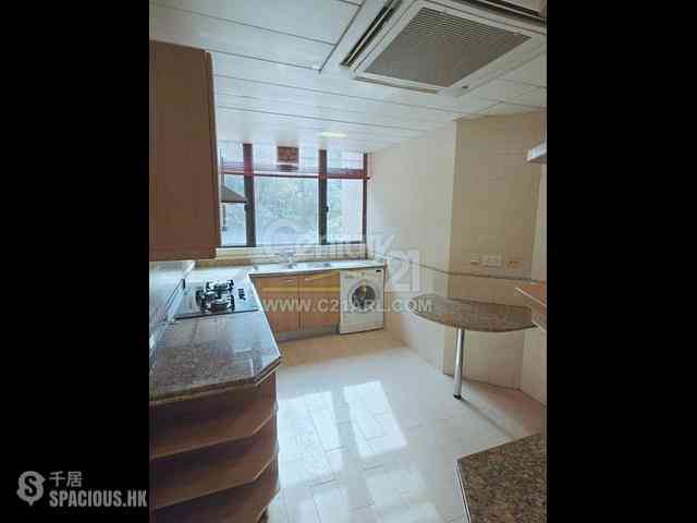 Mid Levels Central - Fairlane Tower 03
