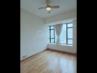 Mid Levels Central - Fairlane Tower 06