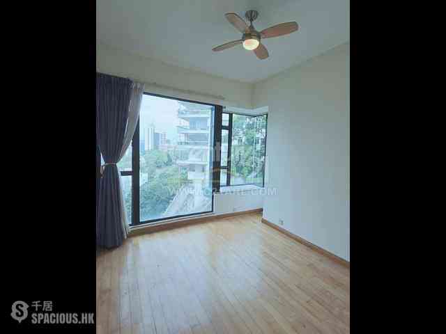 Mid Levels Central - Fairlane Tower 07