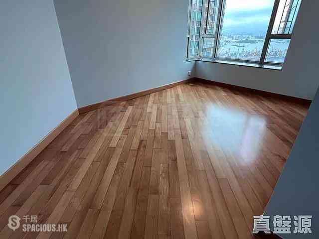 West Kowloon - Sorrento 03