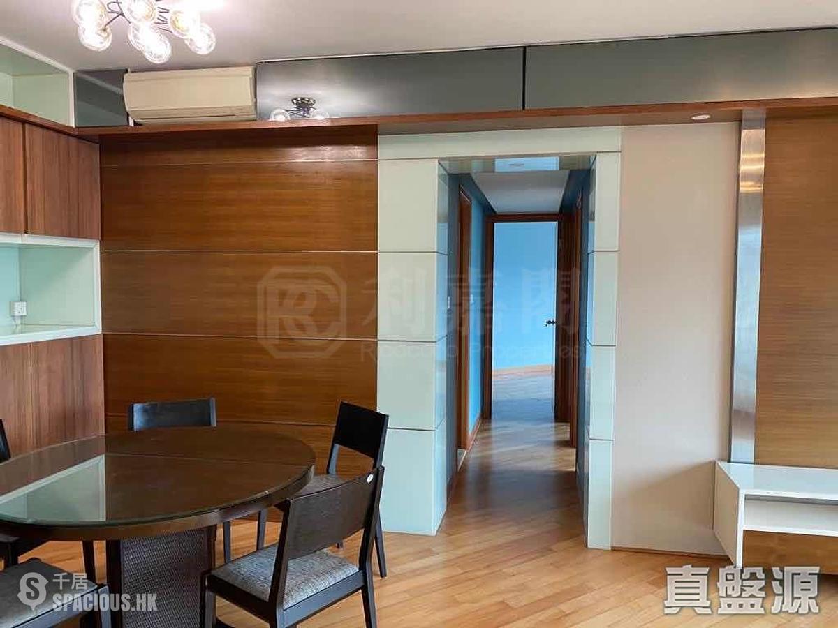 West Kowloon - Sorrento 01