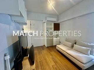 Mid Levels Central - Windsor Court 03