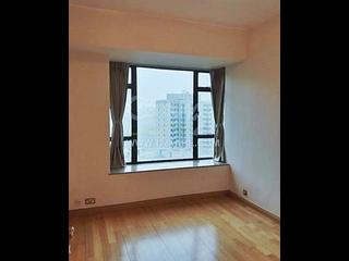 Mid Levels Central - Fairlane Tower 07