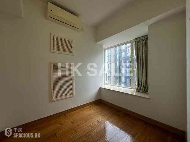 Soho - Centrestage 04