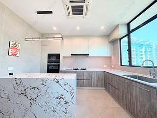 Mid Levels Central - Fairlane Tower 15