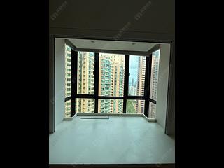 Mid Levels Central - Dynasty Court 09