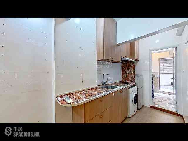 Sheung Wan - 8, Hillier Street 11