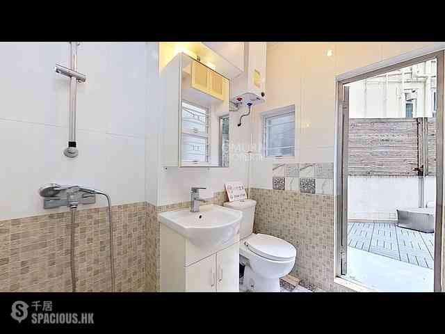 Sheung Wan - 8, Hillier Street 13