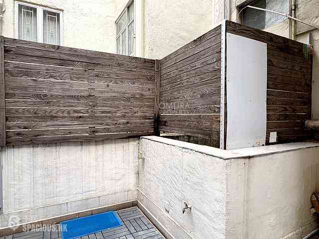 Sheung Wan - 8, Hillier Street 16