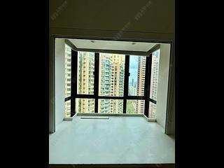 Mid Levels Central - Dynasty Court 18