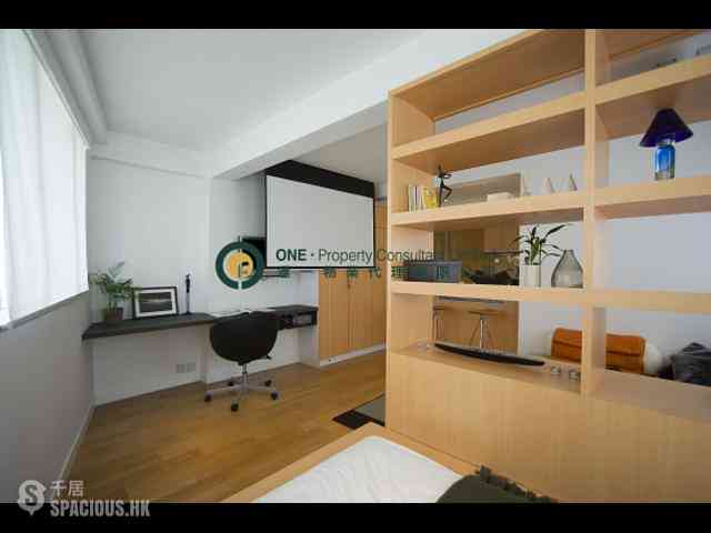 Soho - 66, Hollywood Road 03