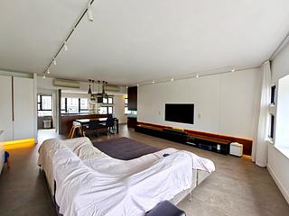 Mid Levels Central - Birchwood Place 02
