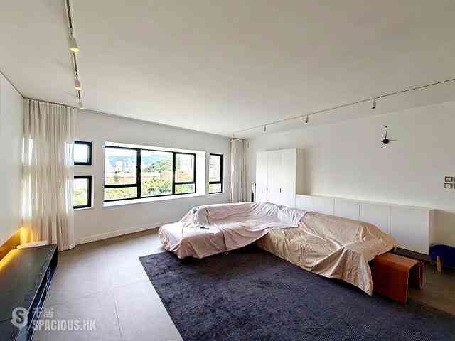 Mid Levels Central - Birchwood Place 04
