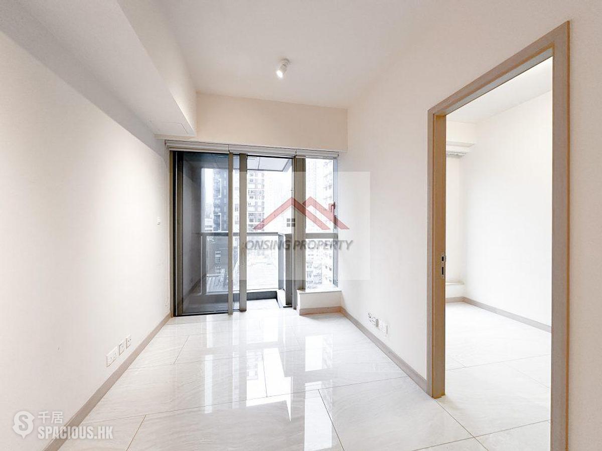 Sai Ying Pun - King's Hill 01