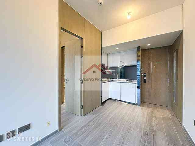 Sai Ying Pun - The Queens 04