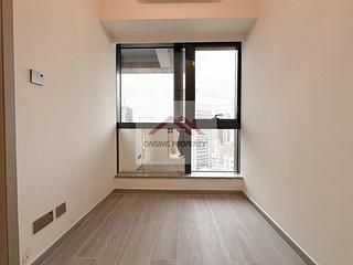 Sai Ying Pun - The Queens 05