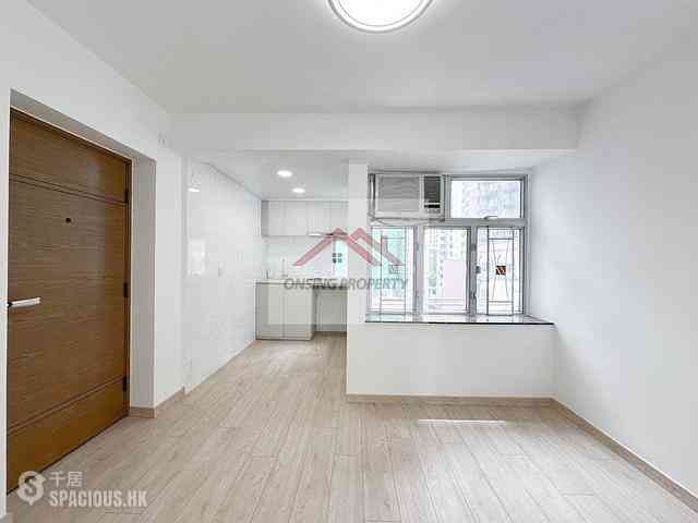 Soho - Ying Pont Building 01