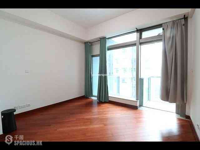 Wan Chai - The Avenue Phase 2 01