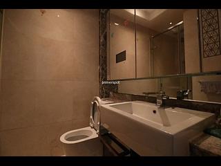 Wan Chai - The Avenue Phase 2 05