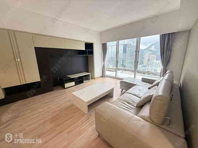 Wan Chai - Convention Plaza Apartments 01