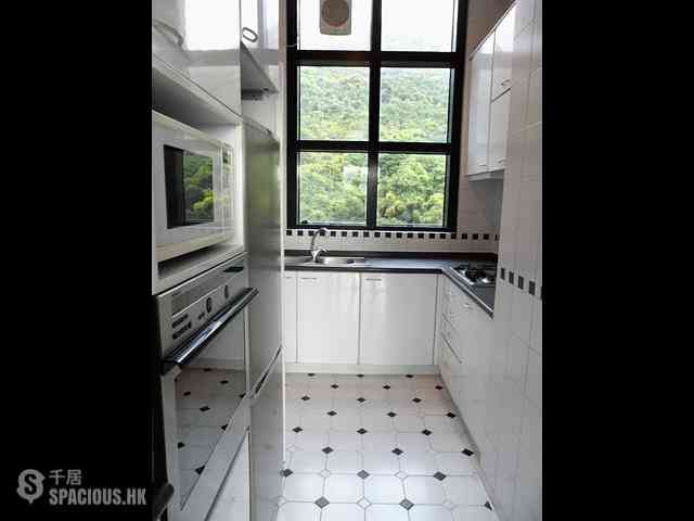 Repulse Bay - Helene Tower 18