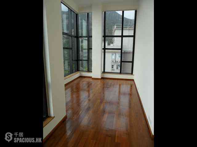 Repulse Bay - Helene Tower 15