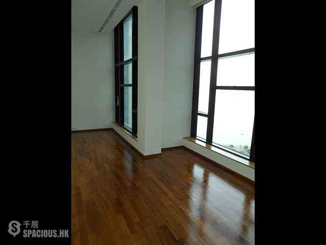 Repulse Bay - Helene Tower 16