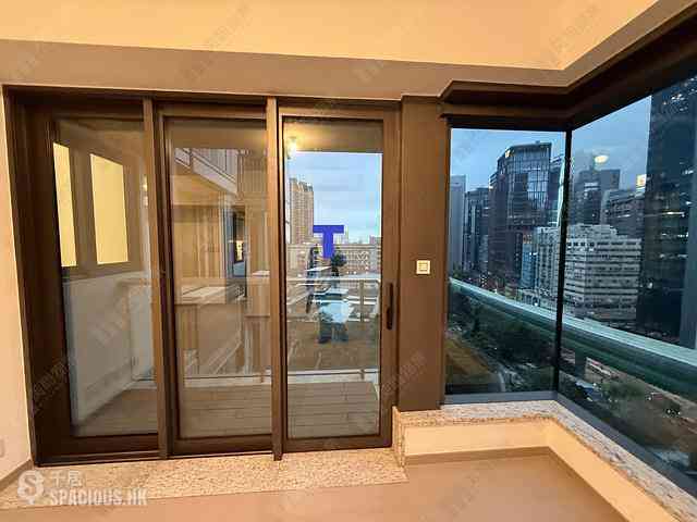 Wong Chuk Hang - The Southside Phase 3B Blue Coast Tower 1A 01