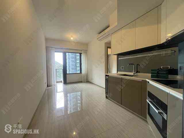 Wong Chuk Hang - The Southside Phase 1 Southland Tower 2A 02
