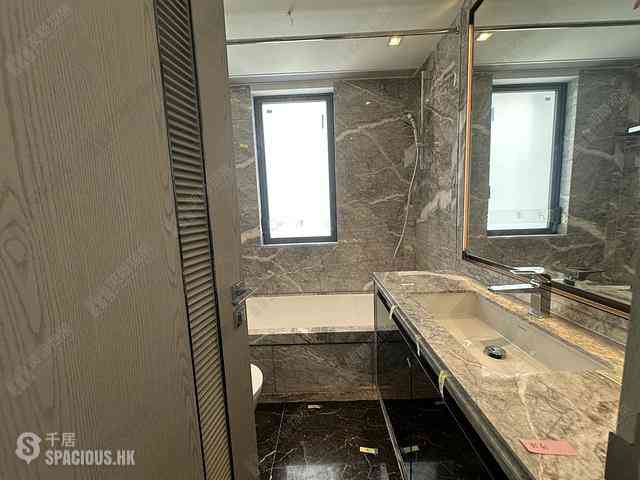 Wong Chuk Hang - The Southside Phase 3C Blue Coast II Tower 5 06