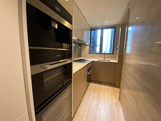 Wong Chuk Hang - The Southside Phase 1 Southland Tower 2B 02