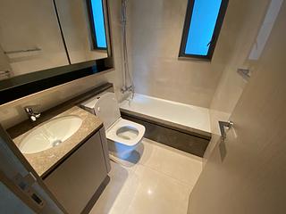 Wong Chuk Hang - The Southside Phase 1 Southland Tower 2B 08