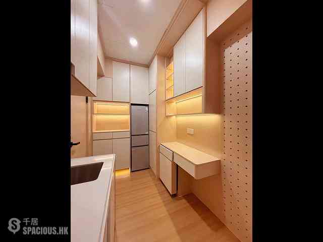 Mong Kok - Kin Wong Mansion 03