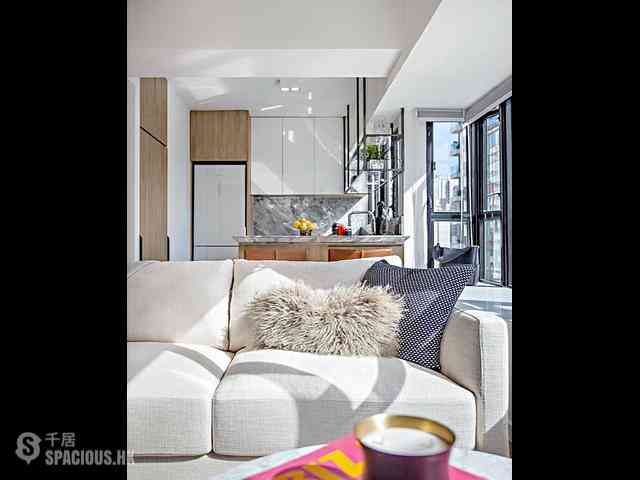 Sai Ying Pun - 111, High Street 07