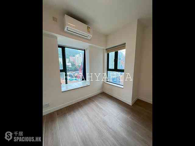 Kennedy Town - University Heights 05