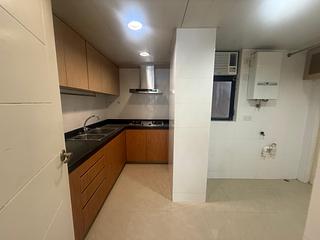 Causeway Bay - Yee Hing Building 09