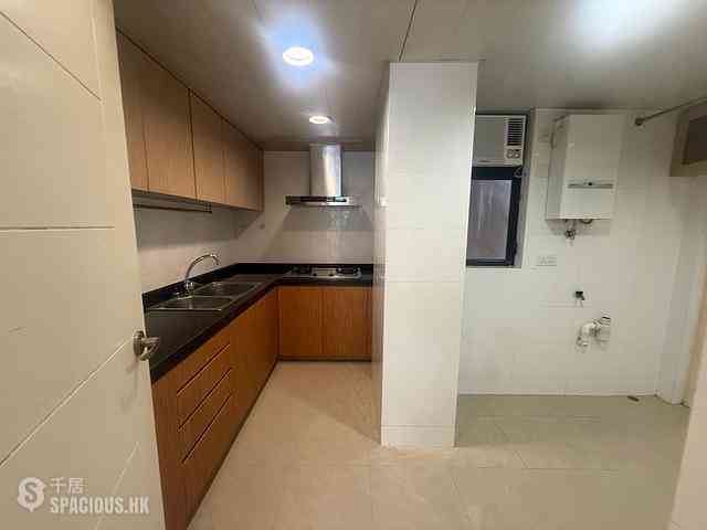 Causeway Bay - Yee Hing Building 09