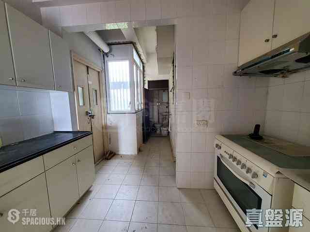 Repulse Bay - Ridge Court Block A-B 06