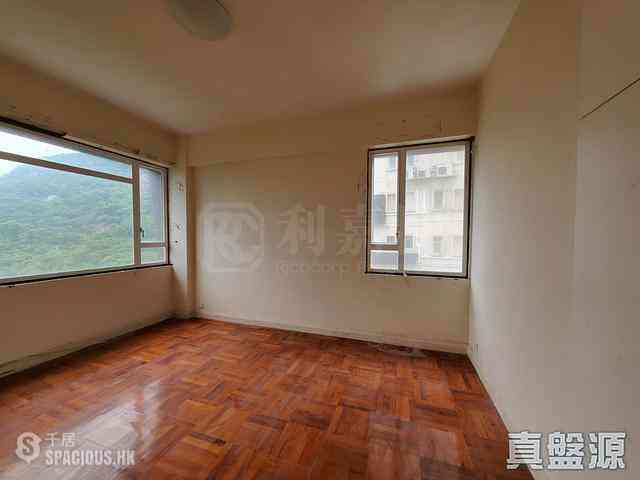 Repulse Bay - Ridge Court Block A-B 07