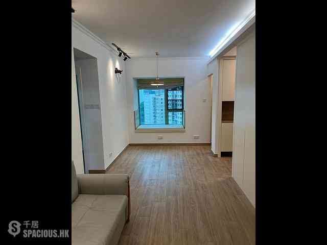 Wan Chai - Royal Court 02