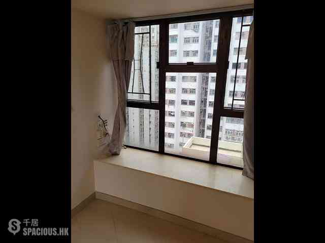 Kennedy Town - Chi Ping Building 03