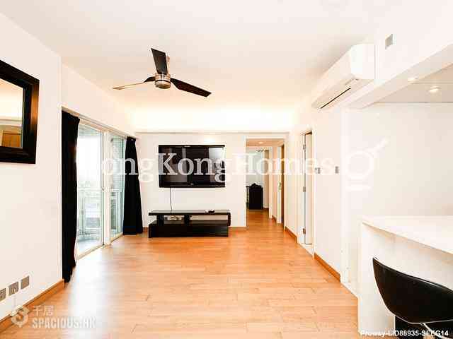 Soho - Centrestage 01