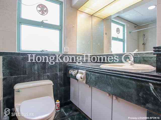 Mid Levels Central - Goldwin Heights 05